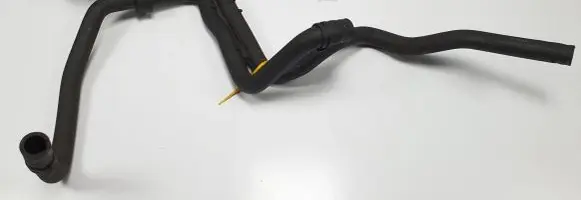 Mercedes-Benz SL AMG R230 Engine coolant pipe/hose 2305000275