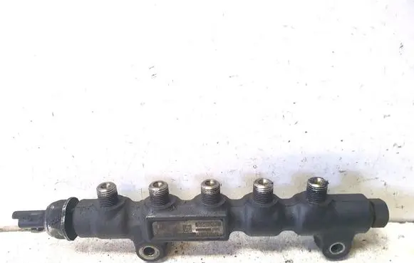 Ford Focus C-MAX Fuel main line pipe 9654592680