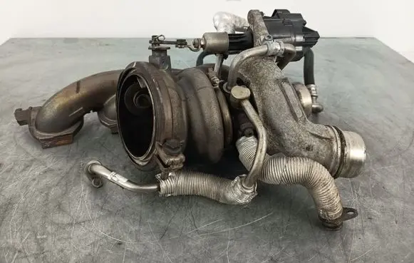 BMW 3 F30 F35 F31 Turbo 7637563 4947752758