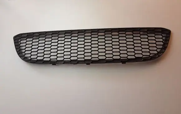 BMW 1 E81 E87 Front bumper lower grill 7906809