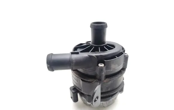 Skoda Superb B8 (3V) Webasto circulation pump for autonomous heater 5Q0121093EM