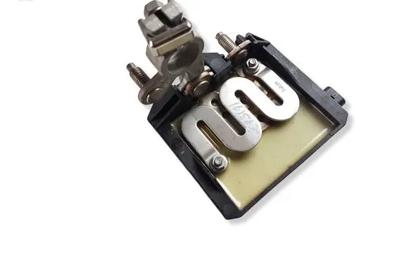 Mercedes-Benz E W213 Battery relay fuse A0009061505