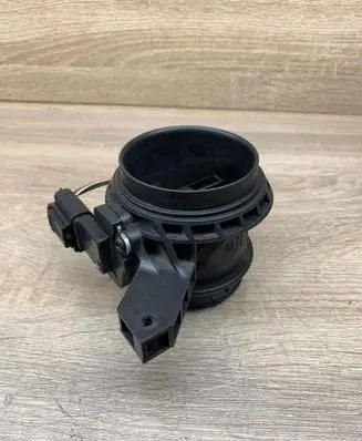 Ford Focus Mass air flow meter 7M519A673EJ