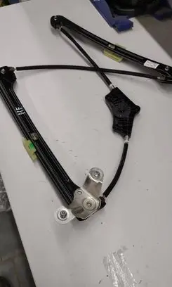 Volkswagen Golf VII Front window lifting mechanism without motor 5G4837462H