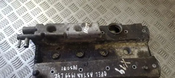 Opel Astra G Rocker cam cover 