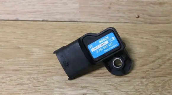 Opel Zafira B Air pressure sensor 0281002437