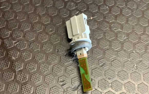 Skoda Yeti (5L) Interior temperature sensor 1K0907543E 0609111535 6PT00784306