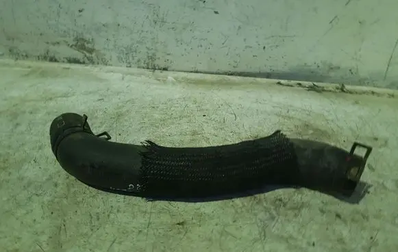 Toyota Avensis T250 Engine coolant pipe/hose