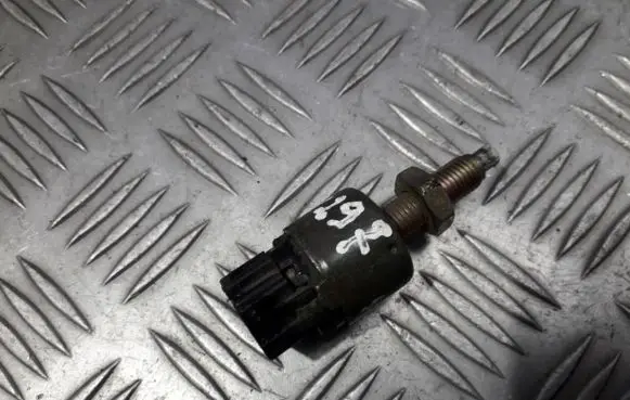 KIA Sorento Brake pedal sensor switch