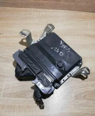 Toyota Yaris Engine control unit/module ECU 896610DD40 MB2754002980