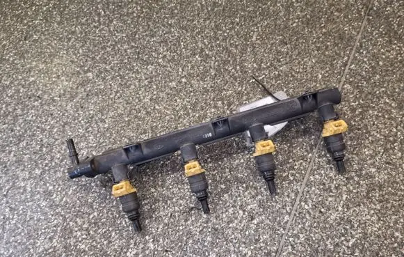Fuel injectors set