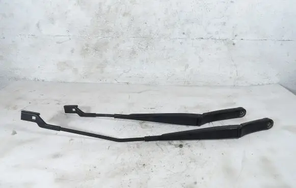 Seat Ibiza IV (6J,6P) Front wiper blade arm 6J1955410