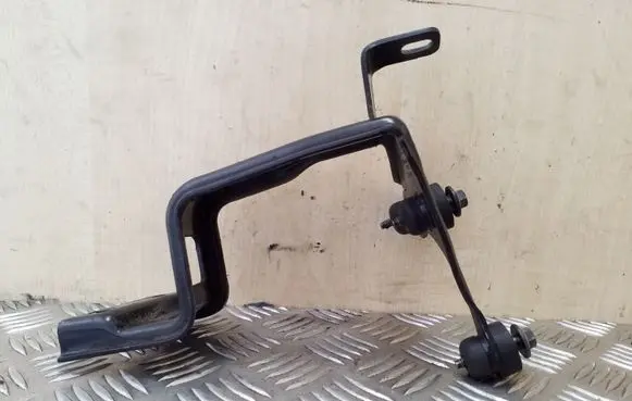 Volkswagen Golf IV ABS pump bracket 1J0614775