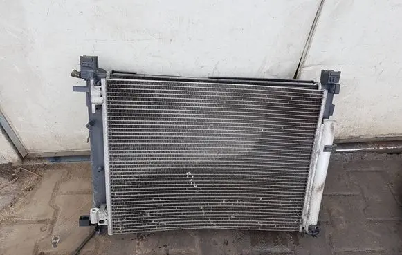 Dacia Dokker Coolant radiator 214107326R 214818665R