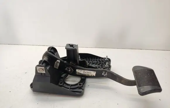 Chrysler Grand Voyager V Brake pedal 04861924AE 5748120 P04861924AE