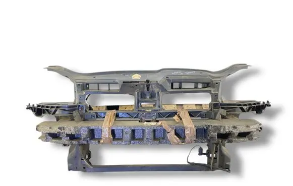 Volkswagen Jetta V Radiator support slam panel