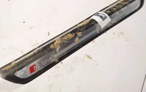 Audi Q3 8U Front sill trim cover 8u0853372b