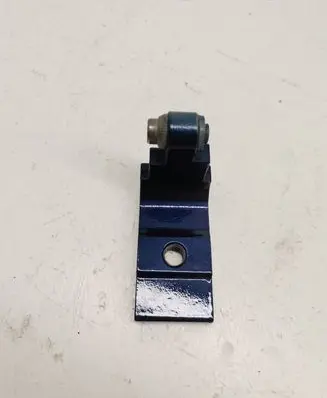 BMW 5 F10 F11 Rear door lower hinge 7185635