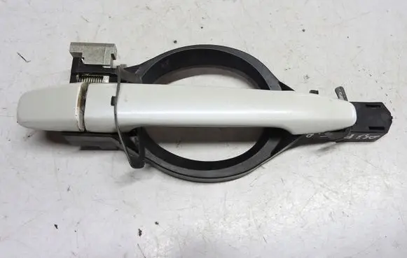 Mitsubishi ASX Loading door exterior handle/bracket 5e15675e
