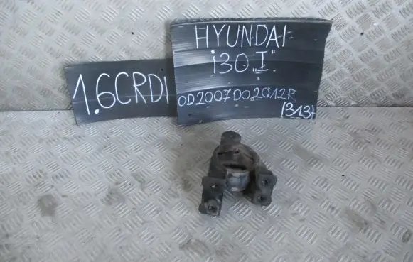 Hyundai i30 Gearbox mounting bracket