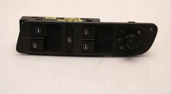 Volkswagen Tiguan Window control relay 