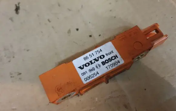 Volvo XC90 Airbag deployment crash/impact sensor 8651754