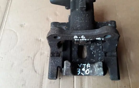 Rear brake caliper