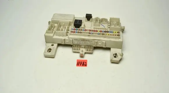 Volvo V50 Fuse module 30765015 03757092 519096606