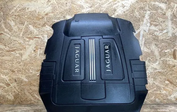 Jaguar XK - XKR Engine cover (trim) 8W836A949BA 9W836A949BB
