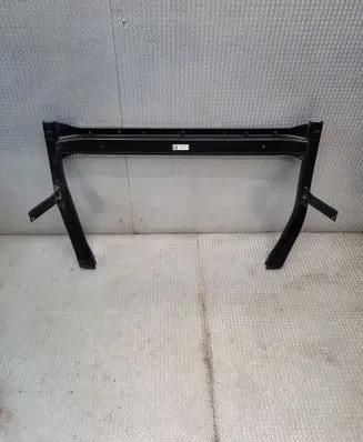 Volvo XC40 Radiator mount bracket 32221552