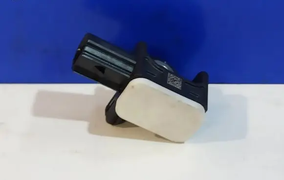 Volvo V60 Airbag deployment crash/impact sensor 31334336