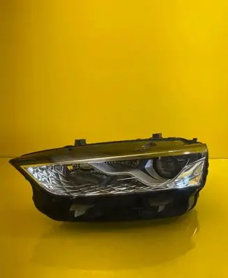 Citroen DS7 Crossback Headlight/headlamp 9821750380