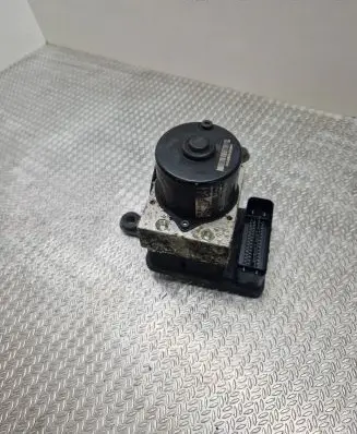 Volkswagen Golf IV ABS Pump 10096003163 00007881D3 1C0907379K