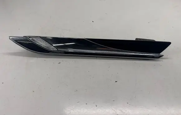 BMW 6 F06 Gran coupe Front fender indicator light 7221859 63137221859
