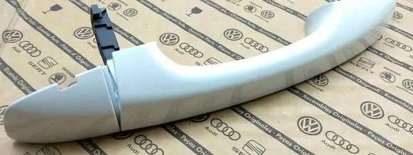 Volkswagen PASSAT B8 Front door exterior handle 510837205D