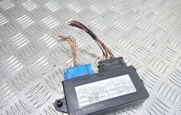 Renault Laguna I Comfort/convenience module 73847257