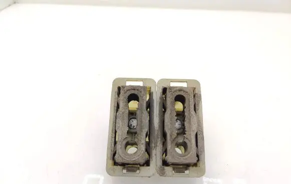 Radiator mount bracket