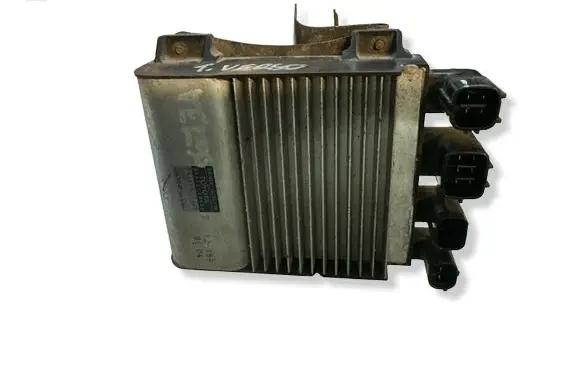 Toyota Avensis T270 Fuel injection control unit/module 8987120080