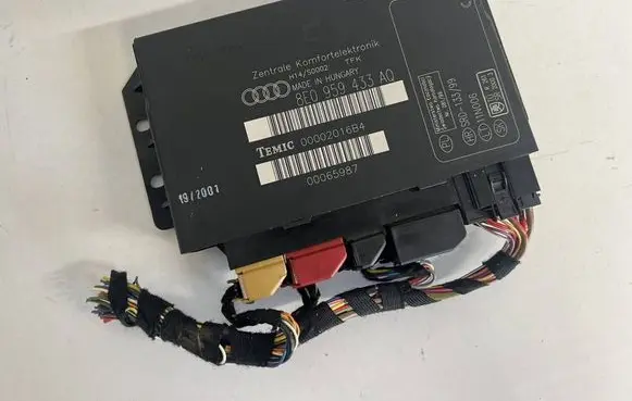 Audi A4 S4 B6 8E 8H Comfort/convenience module 8e0959433aq