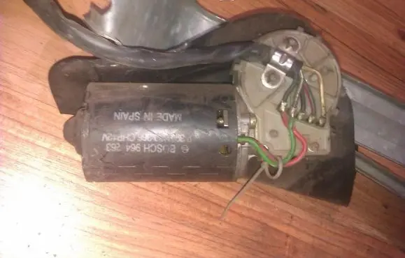 Seat Ibiza I (021A) Wiper motor 0390132366