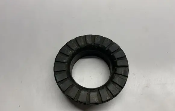 Ford Mustang VI Rear coil spring rubber mount DG9C5599AXC