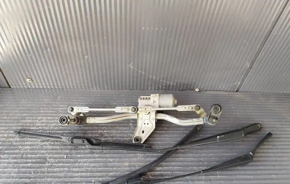 Skoda Octavia Mk4 Front wiper linkage and motor 5E4955023