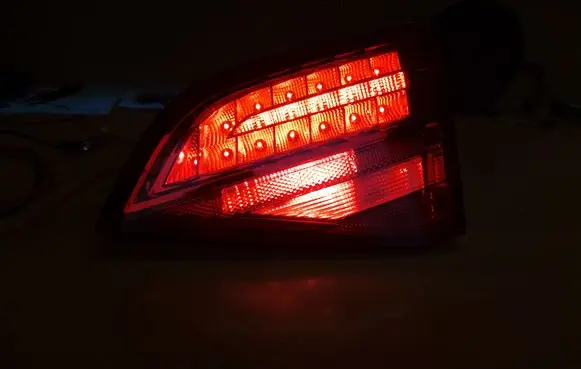 Audi A4 S4 B8 8K Tailgate rear/tail lights 8K9945094B