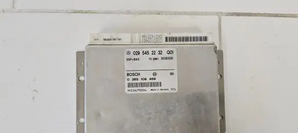 Mercedes-Benz E W210 ESP (stability system) control unit 0295452232 0265109469 DKD146990856