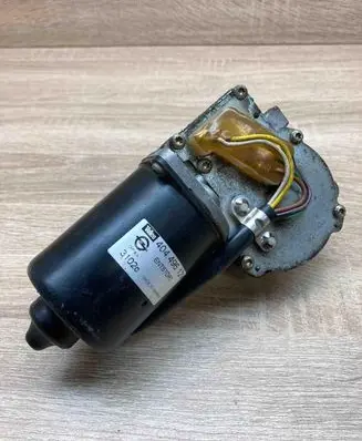 Opel Zafira A Wiper motor 404496 3102C