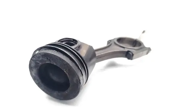 Citroen Dispatch III Piston with connecting rod DW10FE