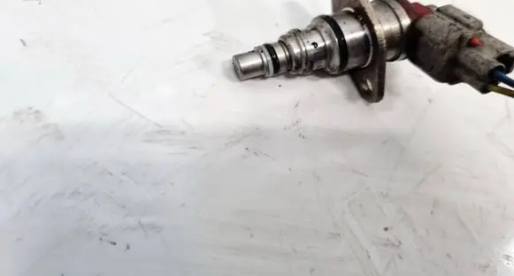 Nissan X-Trail T30 Fuel pressure sensor 
