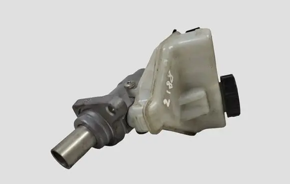 Volvo S60 Master brake cylinder 03350885571 03350885561