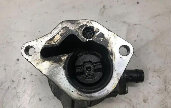 Renault Laguna II Vacuum pump 722389300