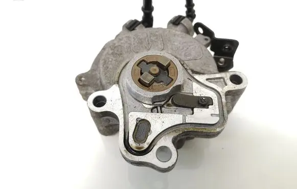 Citroen C6 Vacuum pump 4R8Q2A451AF
